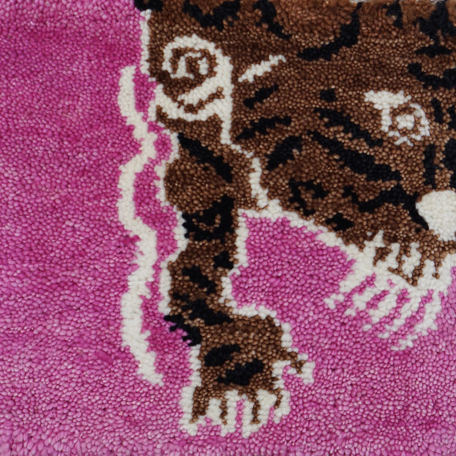 Le Tibetan Rug in Fuchsia