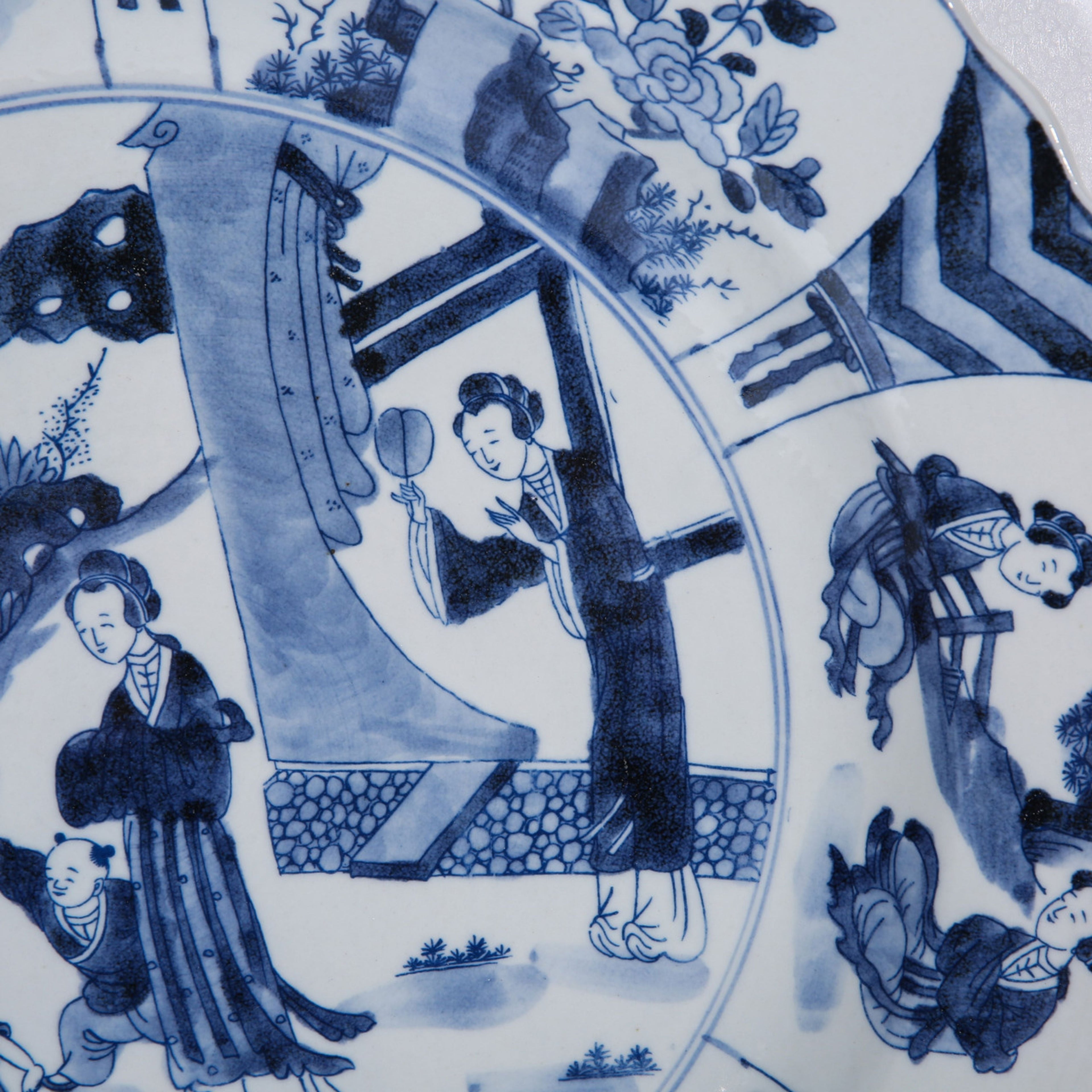 Blue and White Plate with Noble Lady Motif