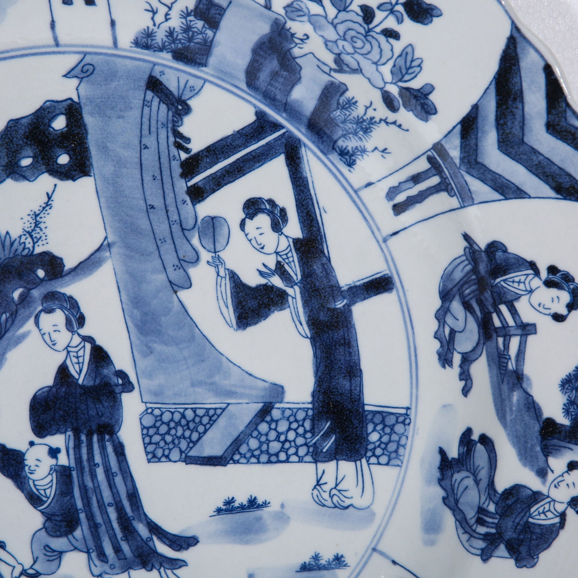 Blue and White Plate with Noble Lady Motif