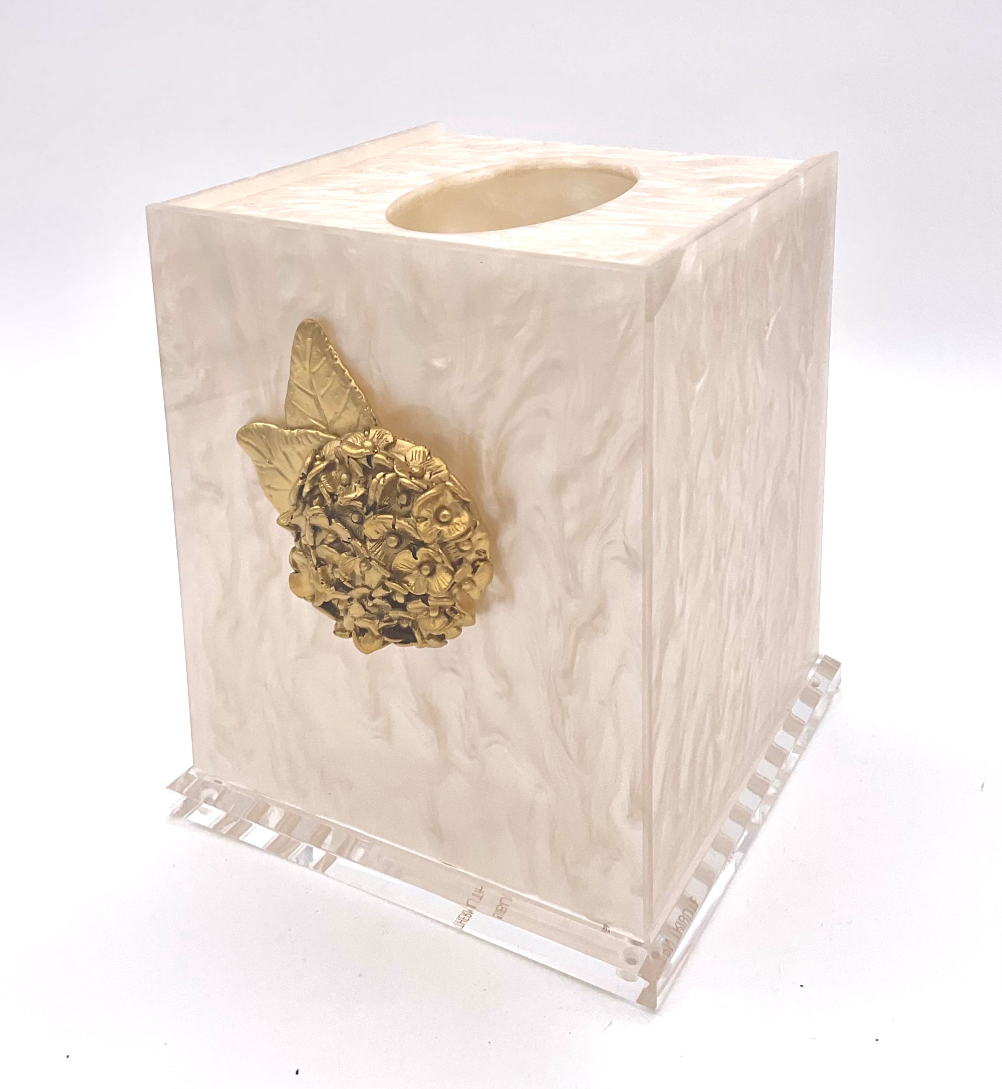 Pearl Hydrangea Acrylic Tissue Box