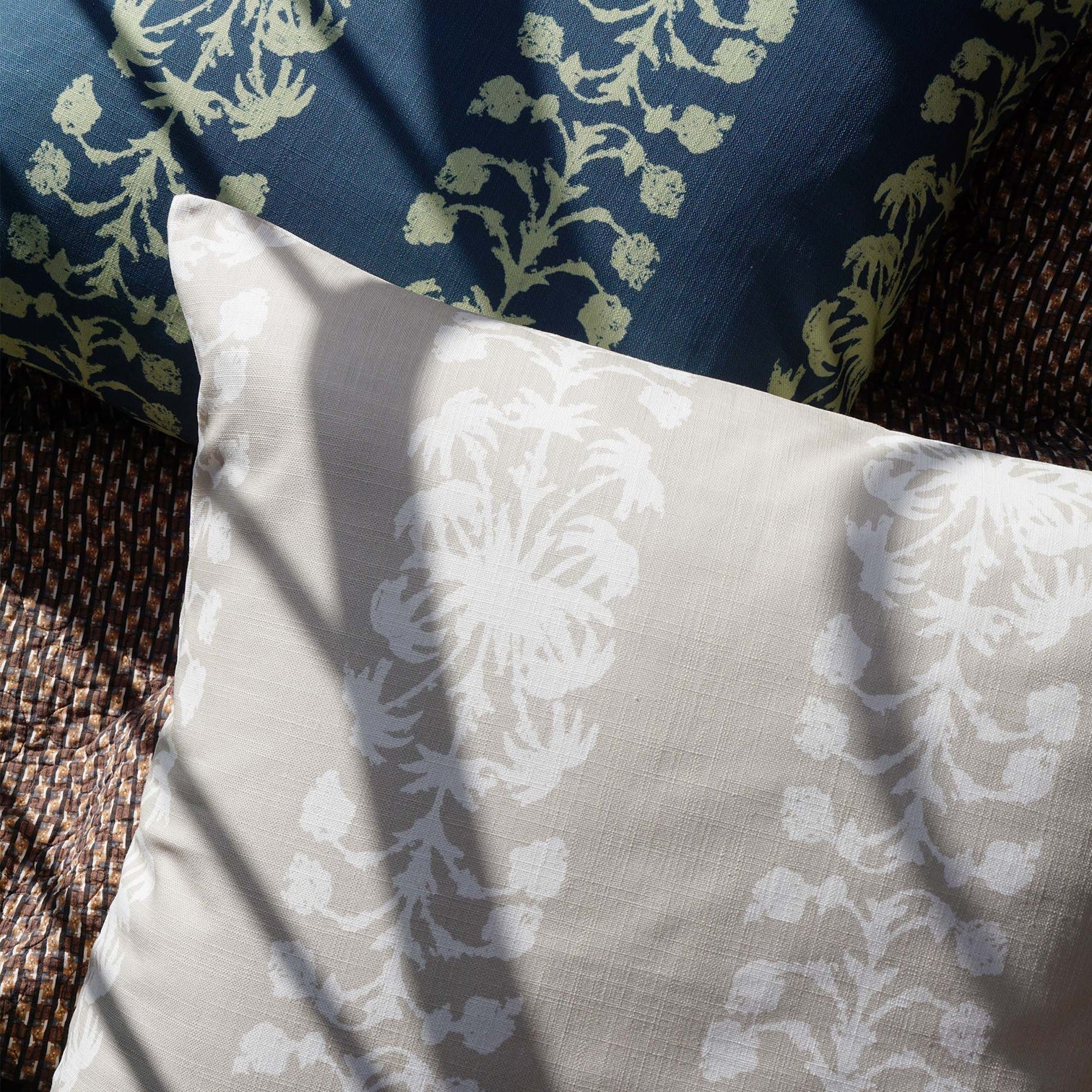 Palmberry Pillow in Taupe