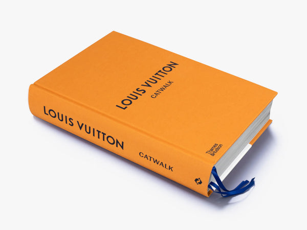 Louis Vuitton: Catwalk - Coco & Dash